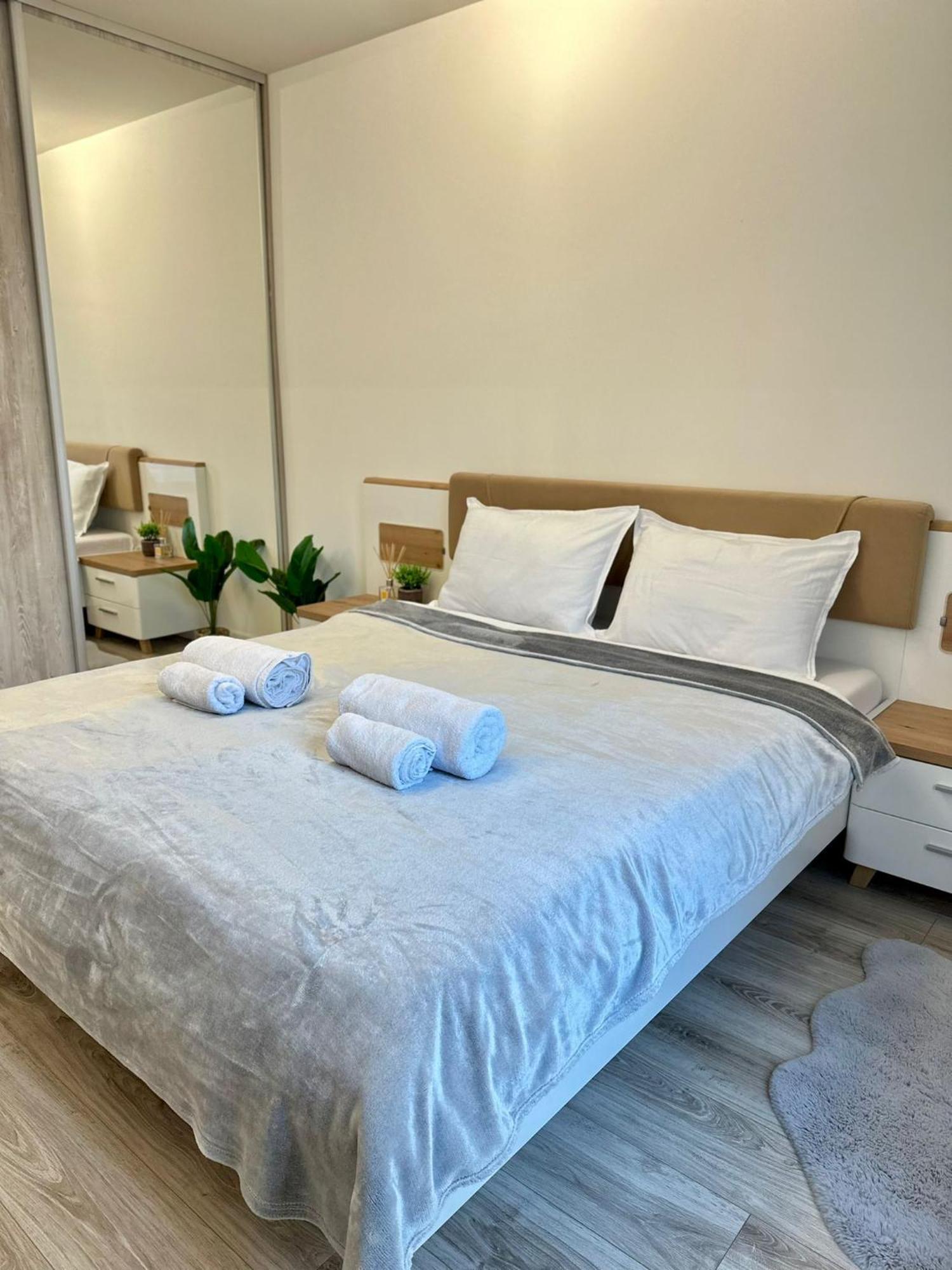 Central Park Apartment Клуж-Напока Екстериор снимка